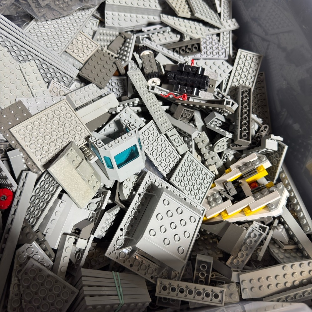 2 LBS - Vintage LEGO Old Light & Dark Gray Bulk Pieces Plates Bricks Slopes LOT